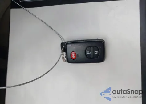 2011 Toyota Prius Three from USA, damaged, VIN JTDKN3DU9B0259405